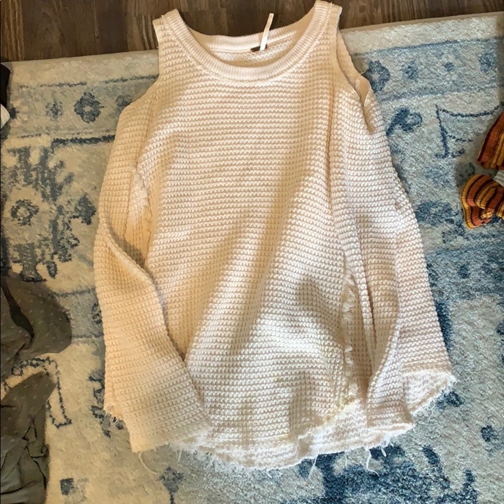 Cut out long sleeve